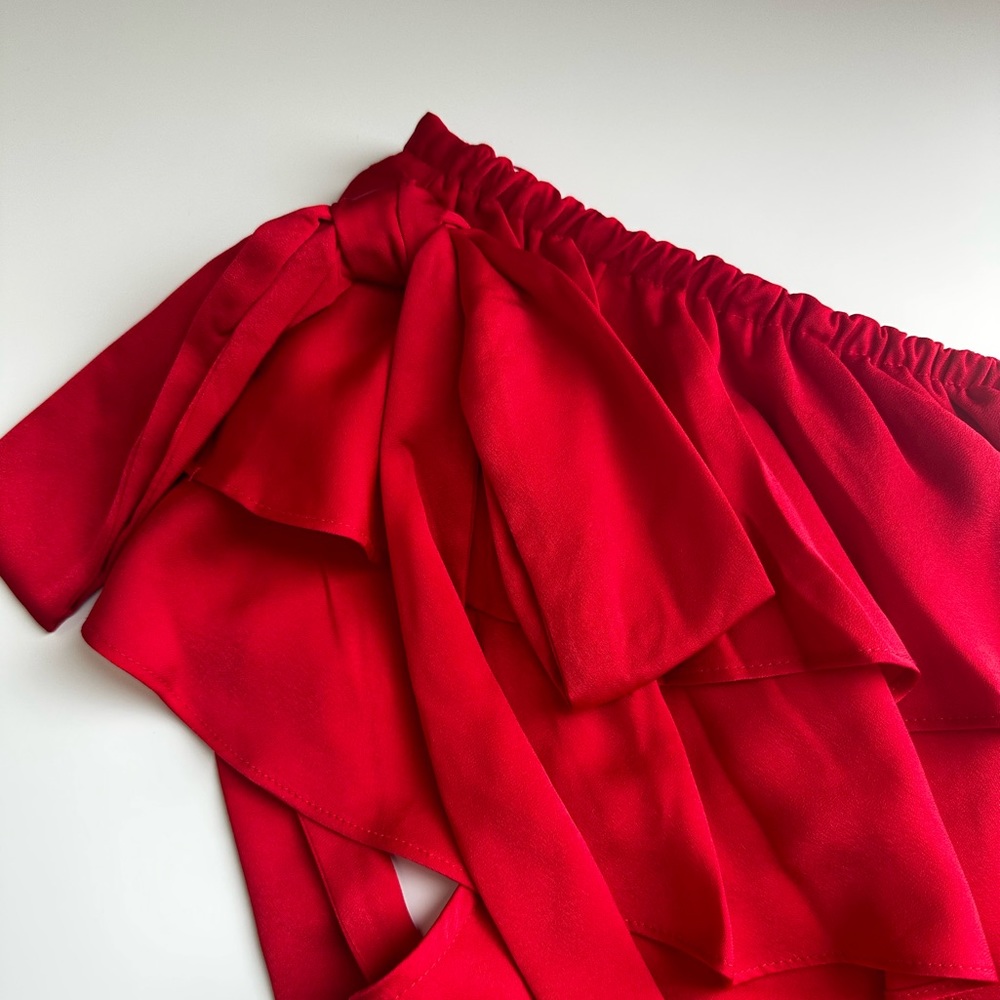 CeCe Asymmetrical One Shoulder Ruffle Blouse - Picture 4 of 10